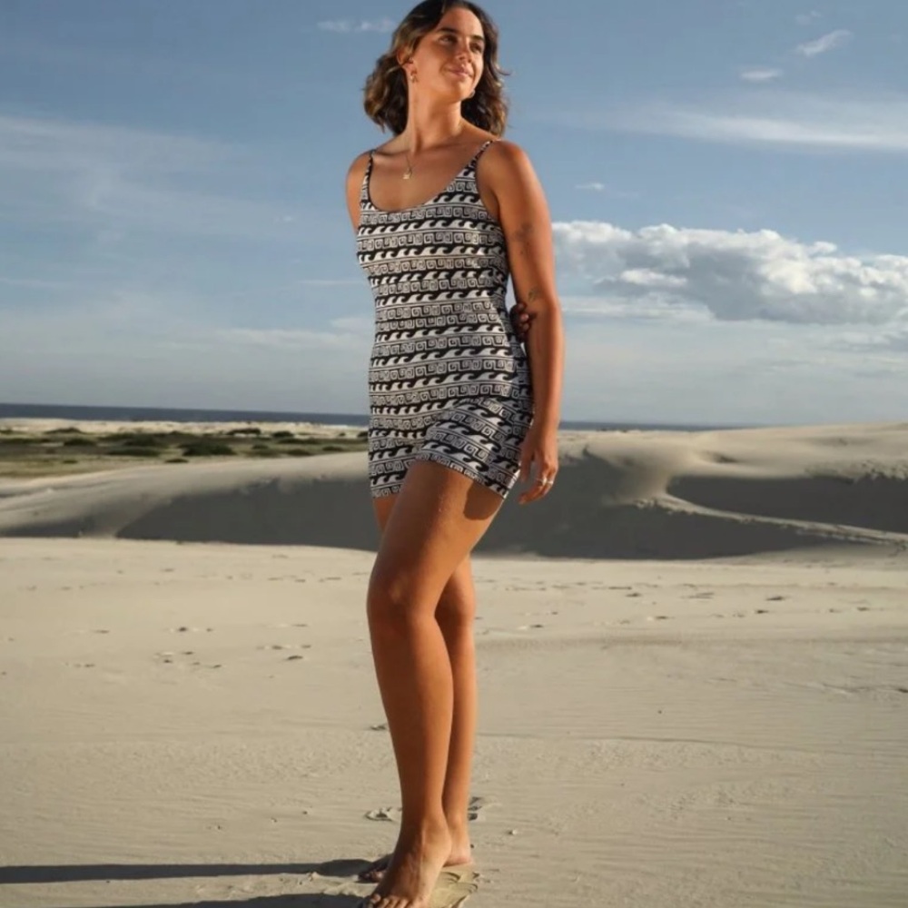 Salted surf co Wave body suit